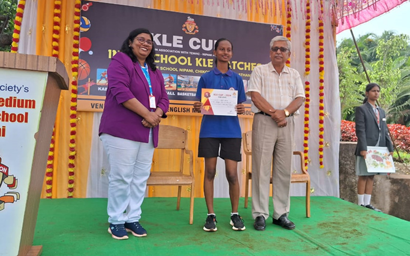 Inter – school ‘KLE CUP’ was organized by Nippani school